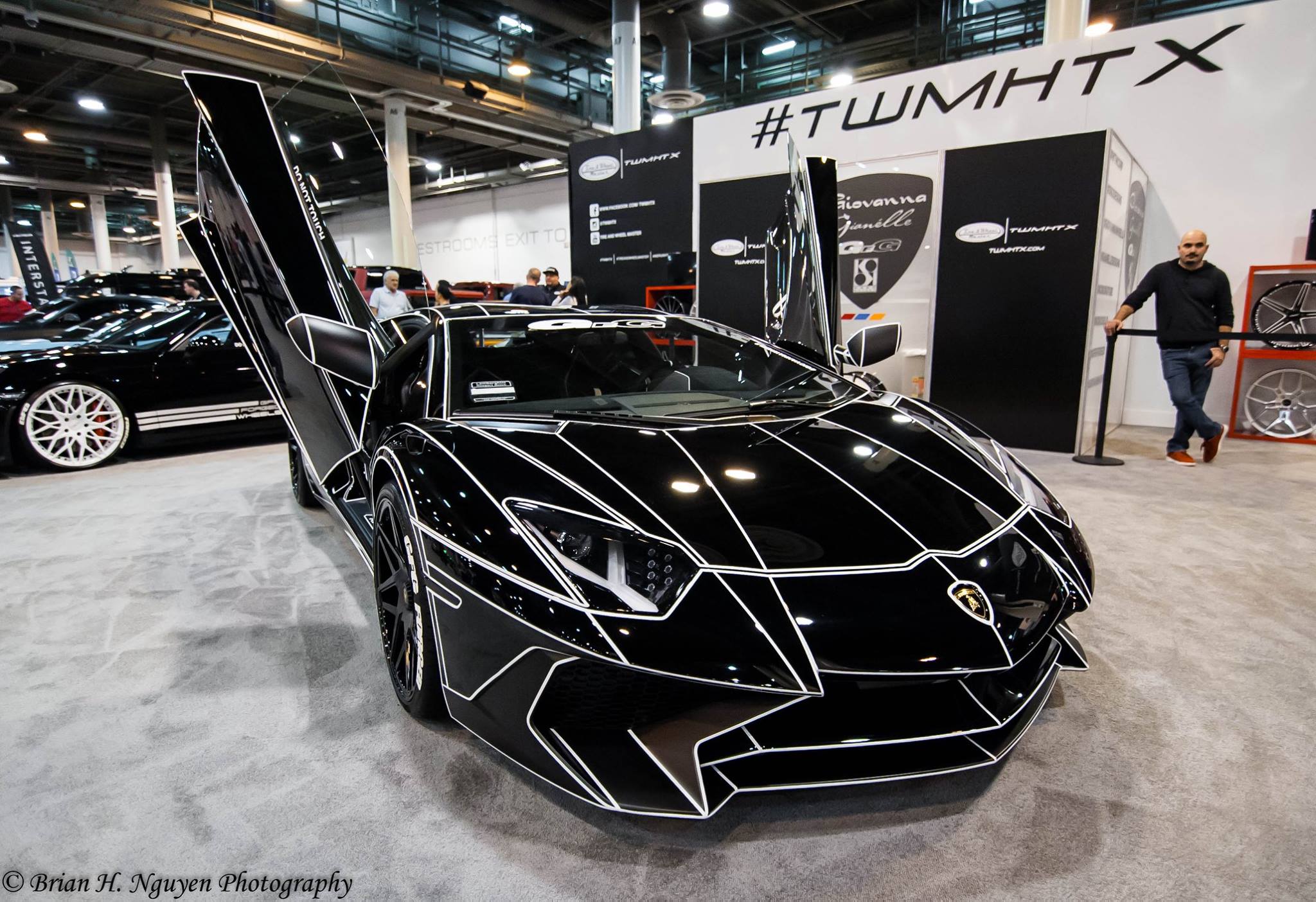 Black Tron Lamborghini Aventador от Giovanna Wheels